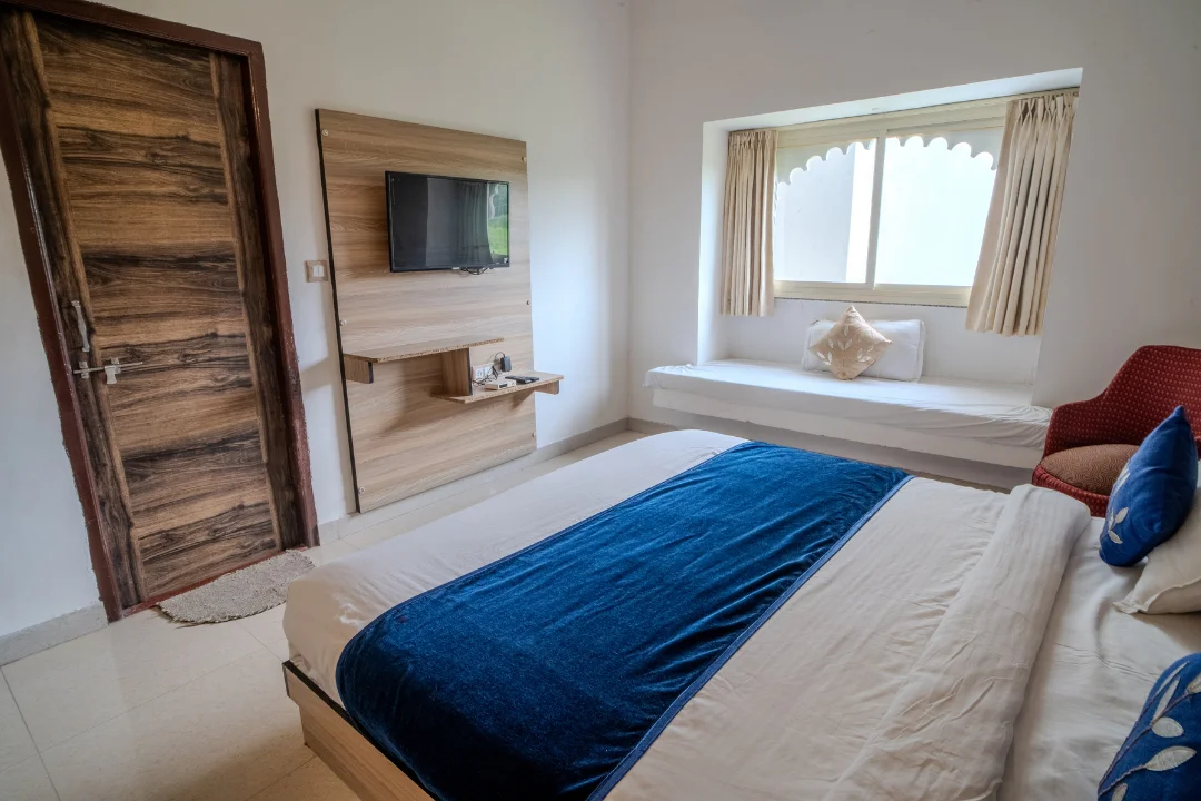 Rooftop Pool Hotel Kalyan Vilas